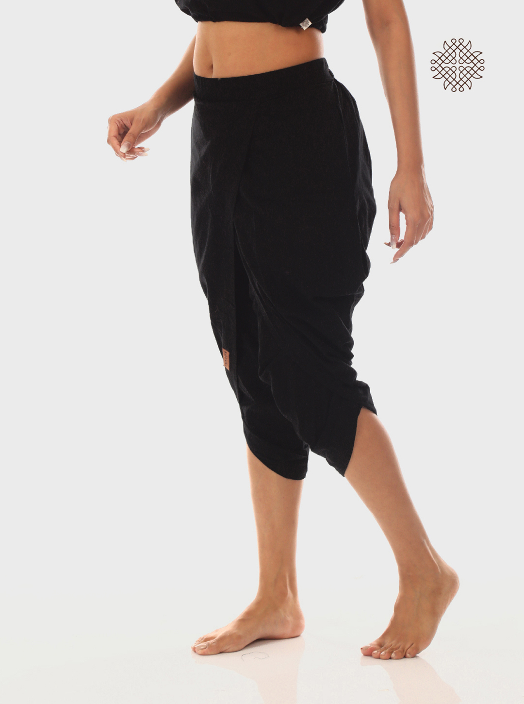 syamah (black) taruNi, cross-cut calf length dhoti pants with pockets crafted in 100% cotton - Image 3