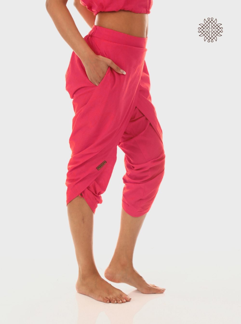 pAtala (coral pink) taruNi, cross-cut calf length dhoti pants with pockets crafted in 100% cotton - Image 2